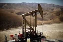 Harga minyak ditutup beragam, Brent menguat jadi 65,37 dolar per barel