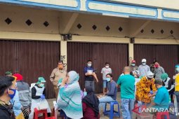 Belum ada keluhan pejabat publik usai divaksinasi COVID-19
