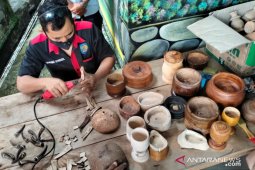 Warga binaan Lapas produksi aneka kerajinan tangan