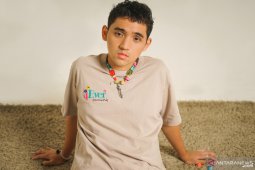 Syahravi mengisahkan perpisahan lewat lagu "4Ever (We Could Be)"