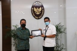 Trenggono-Sandiaga sepakat kembangkan wisata bahari di Indonesia