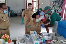 Pemkab Teluk Wondama: Sudah 71 persen nakes divaksin COVID-19