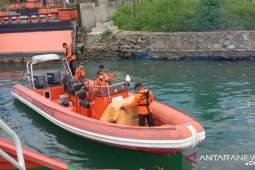Basarnas masih mencari nelayan hilang di perairan Menui