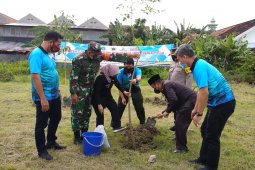 Peringati HPN 2021, PWI Jatim lakukan penghijauan di Lamongan