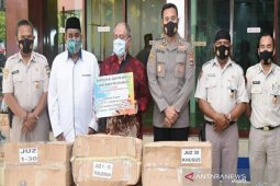 Polda Kalsel bantu  Al Quran braille untuk tunanetra