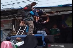Dua petugas pemasang jaringan internet di Balangan kesetrum, satu tewas