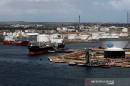 Minyak turun, Uni Eropa lebih kecil kemungkinannya larang minyak Rusia