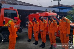 Basarnas mencari tiga mahasiswi UIN Jambi hilang di Gunung Masurai