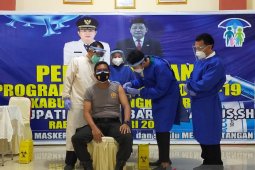 Pemkab Bangka Barat data calon penerima vaksin COVID-19 tahap dua