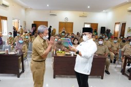 Hari terakhir menjabat, Bupati Anas berpesan agar ASN Banyuwangi terus memunculkan ide kreatif