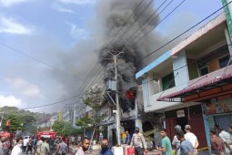 Tiga unit toko di kota wisata Sabang hangus terbakar