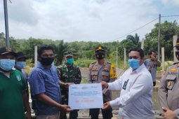 PT Timah salurkan bantuan pembangunan rumah ibadah di Desa Belolaut