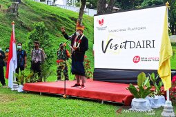 Menteri Sandiaga Uno resmikan platform visitdairi.com