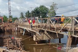 Pengguna jasa angkutan jalan raya keluhkan jembatan Matraman Kalsel