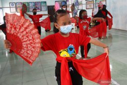 Latihan Menari