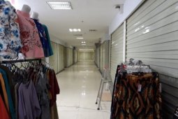 Ratusan kios di Pasar Caruban Baru Madiun tutup akibat pandemi