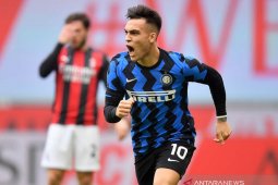 Inter pecundangi Milan 3-0 dan perlebar jarak di puncak klasemen