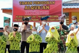 Plang "rumah tangga" di bekas lokalisasi Amat Belanda