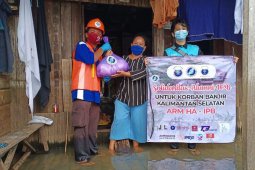 ARM HA-IPB Kalsel salurkan 600 paket bantuan dan air bersih