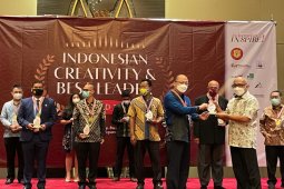 Bank Kalsel raih "The Most Admired Banking with Quality Service of The Year"