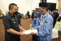 Pemkot Cirebon serahkan SK pengangkatan 44 PPPK formasi 2019