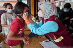 Dinkes Tangerang edukasi dan sosialisasi COVID-19 ke pengungsi banjir