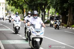 Pemkot Bandung terima 22 motor listrik untuk operasional ASN