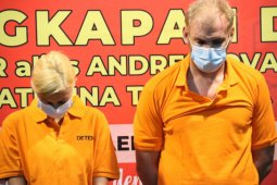 Andrew buronan Interpol diduga gunakan paspor palsu
