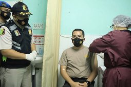 Personel Polresta Malang Kota  mulai vaksinasi COVID-19
