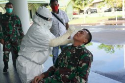 Danrem 023/KS bersama jajaran diswab COVID-19
