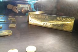 Imbal hasil obligasi AS balik melemah, emas terangkat 9,2 dolar