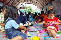 Maharesigana UMM tangani psikososial pengungsi banjir dan longsor di Nganjuk