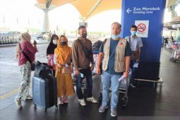 182 PMI dari  Malaysia pulang ke Surabaya