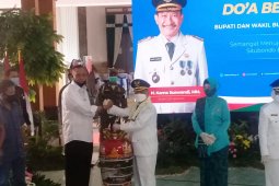 Khawatir gratifikasi, Bupati Situbondo segera kembalikan pemberian burung seharga Rp100 juta
