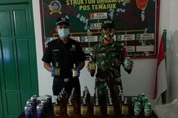 Satgas Pamtas amankan PMI bermasalah dan miras