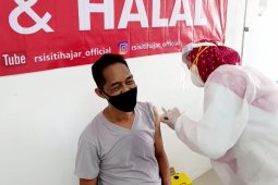 BPJAMSOSTEK Sidoarjo memastikan karyawan ikut vaksinasi COVID-19
