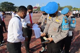 Polda Aceh pemeriksa senjata api personel