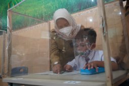 Ning Ita ingatkan protokol kesehatan secara ketat saat PTM