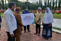 BPJAMSOSTEK serahkan santunan kematian ahli waris petugas Damkar Boalemo