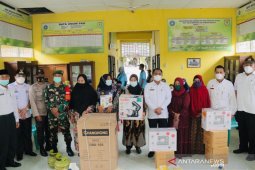 114 UMKM di Sergai terima bantuan peralatan produksi
