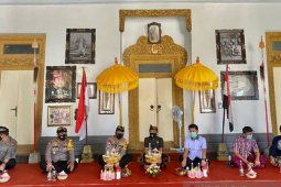 Kapolda Bali bersilaturahmi ke Puri Agung Klungkung