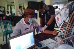 Dinkes Gorontalo gelar vaksinasi di tiga instansi