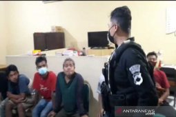 Polisi tahan lima warga terlibat judi dadu