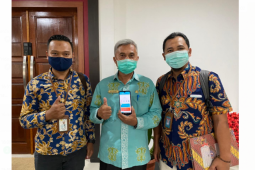 Warga SINGBEBAS antusias download aplikasi New PLN Mobile
