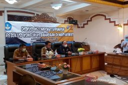 Resolusi konflik kebahasaan, bijak bermedia sosial