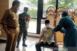 Pemuka agama dan lansia Samarinda divaksin COVID-19