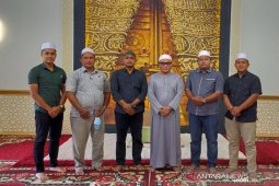 Guru Kapuh mendukung program vaksinasi COVID-19