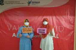Vaksinasi COVID-19 di Kota Surabaya layak jadi percontohan