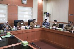 Bupati Bungo memimpin rapat koordinasi TPID