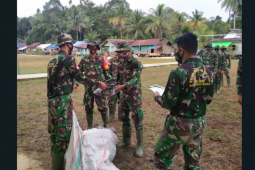 Satgas TMMD Kodim 1206/PSB mendapatkan pembagian Kaporlap